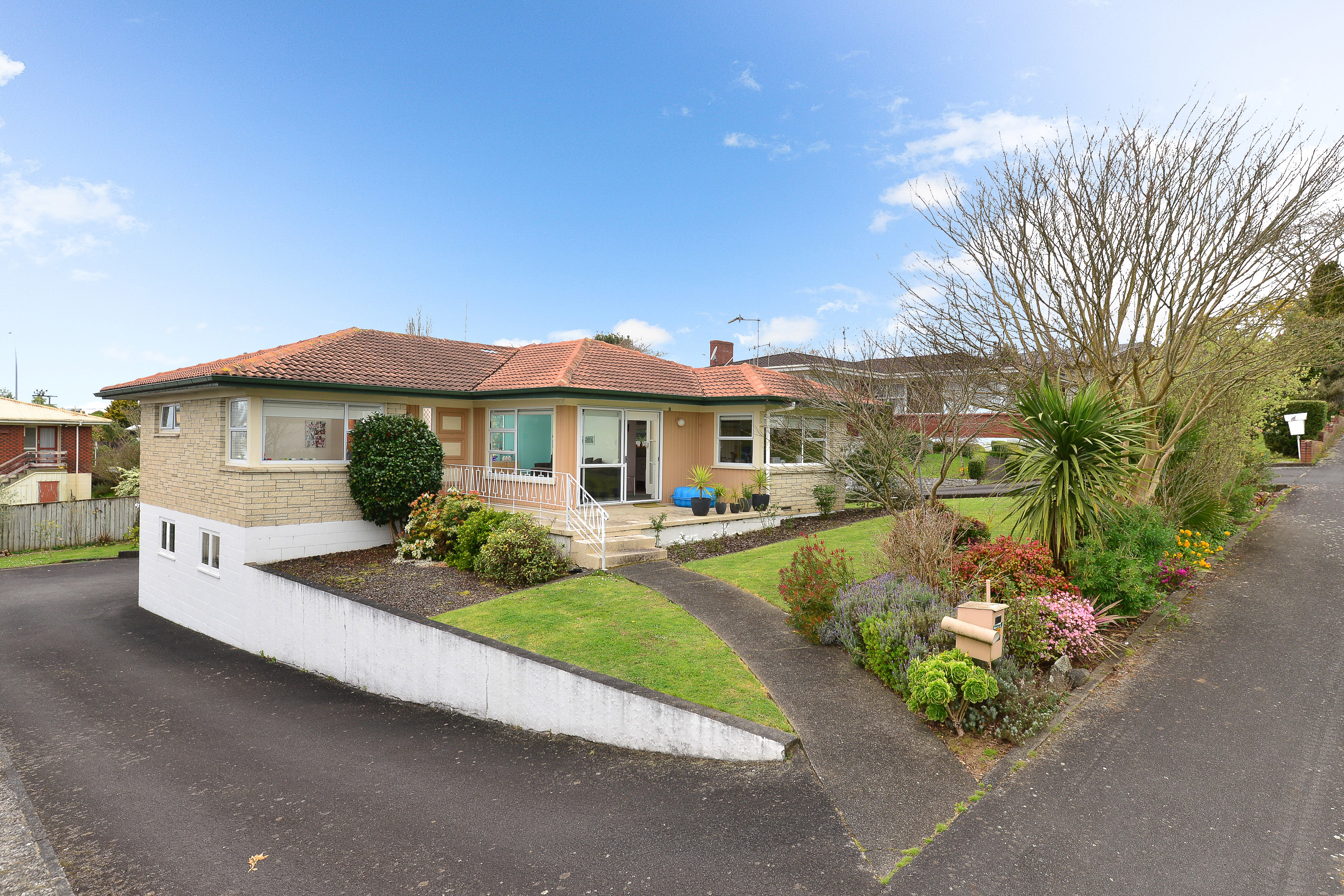59 Macdonald Road Glenview Lugton's Real Estate NZ