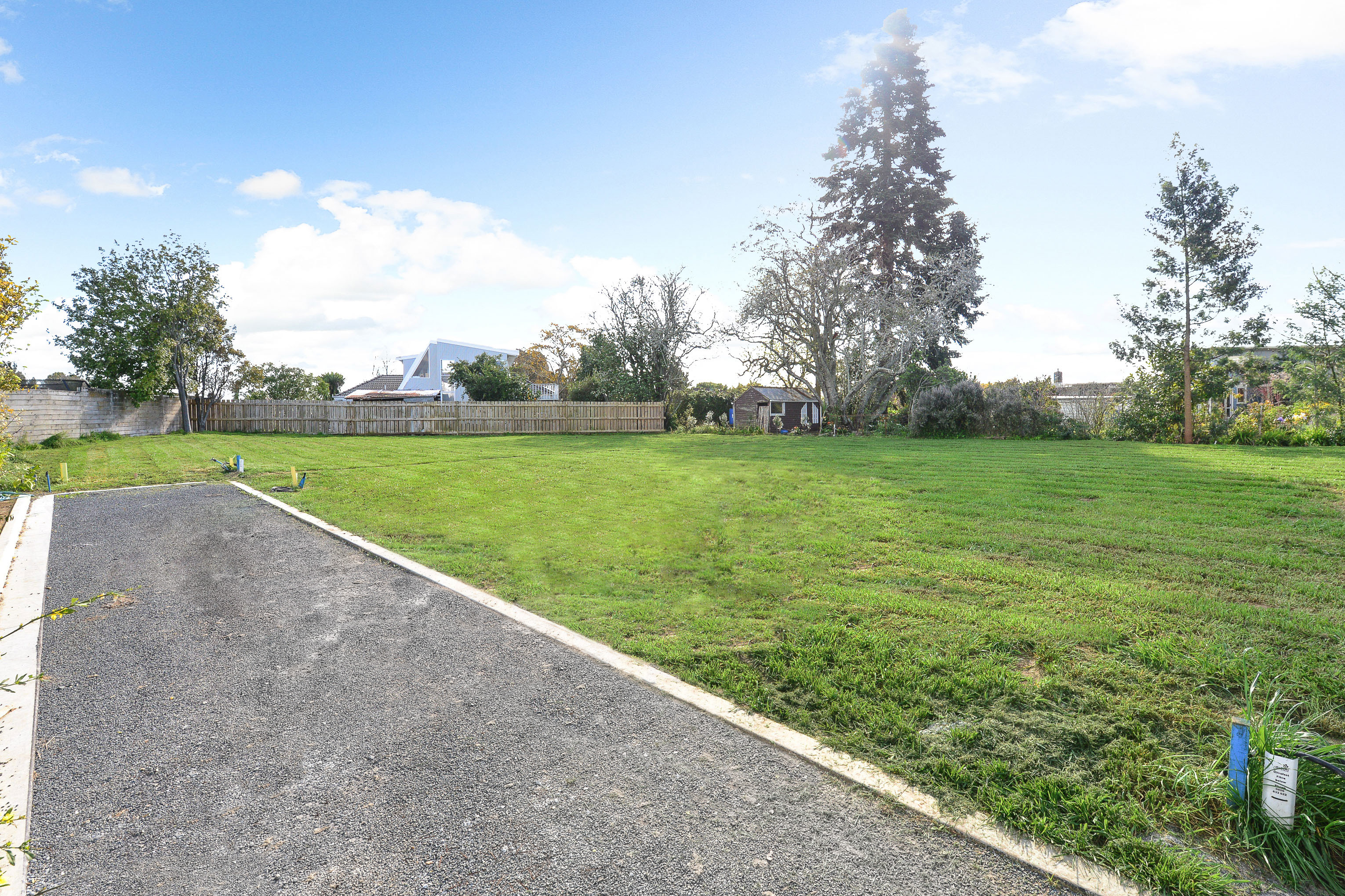 117E Lake Crescent Hamilton Lake | Lugton's Real Estate - NZ