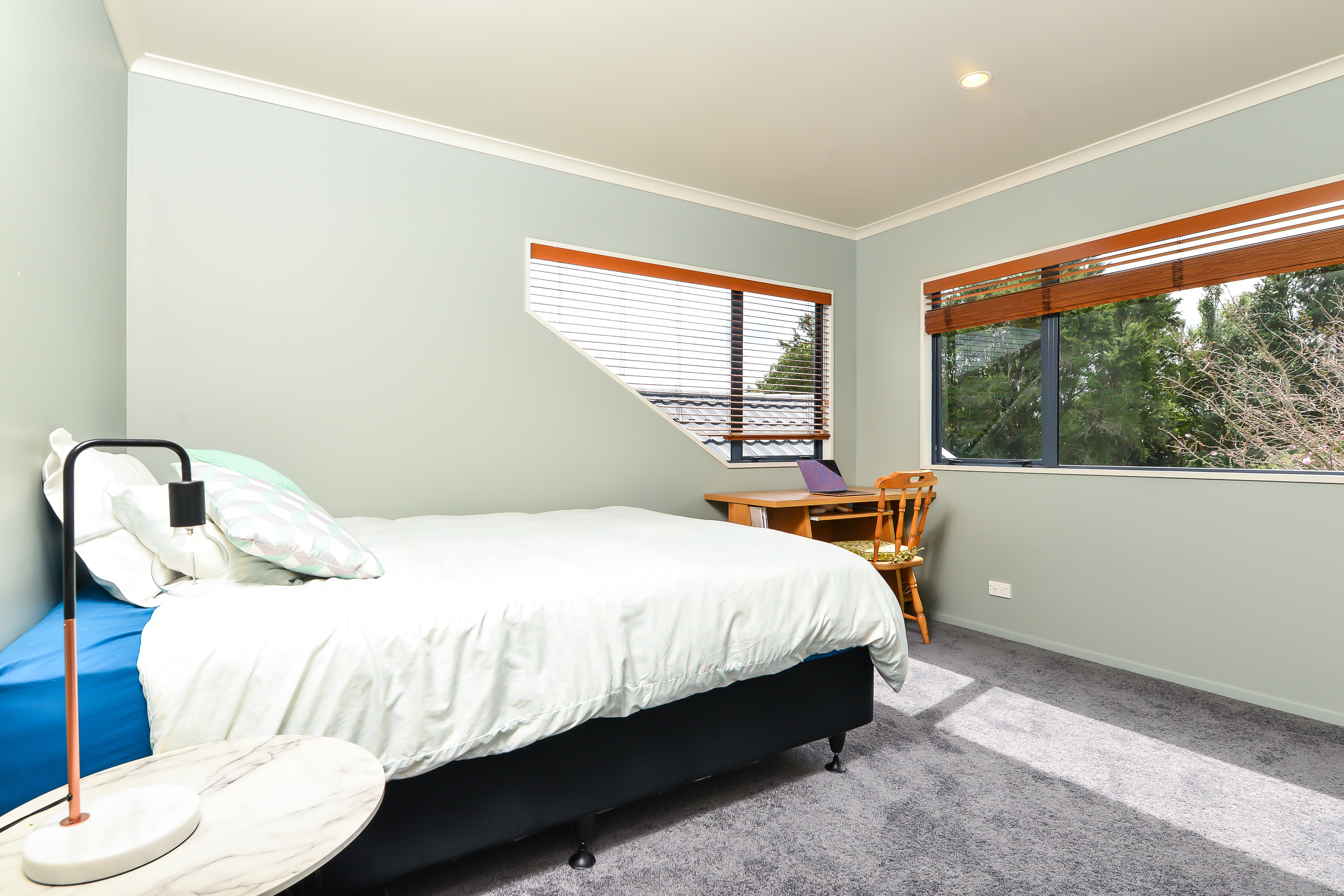 37 Montrose Crescent Huntington Lugton S Real Estate Nz